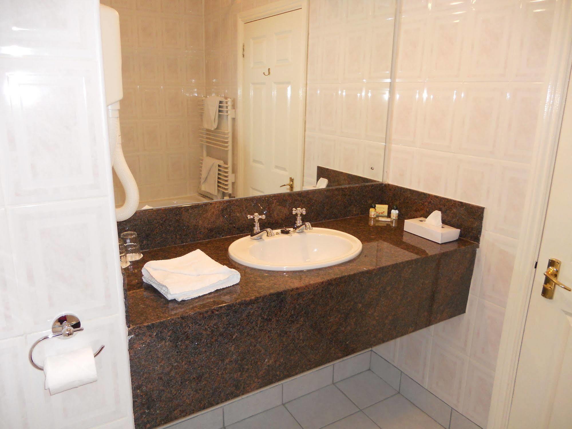 Rhu Glenn Hotel Waterford Eksteriør bilde